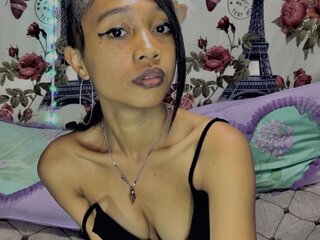 MacuttyMiria Amateur Masturbating